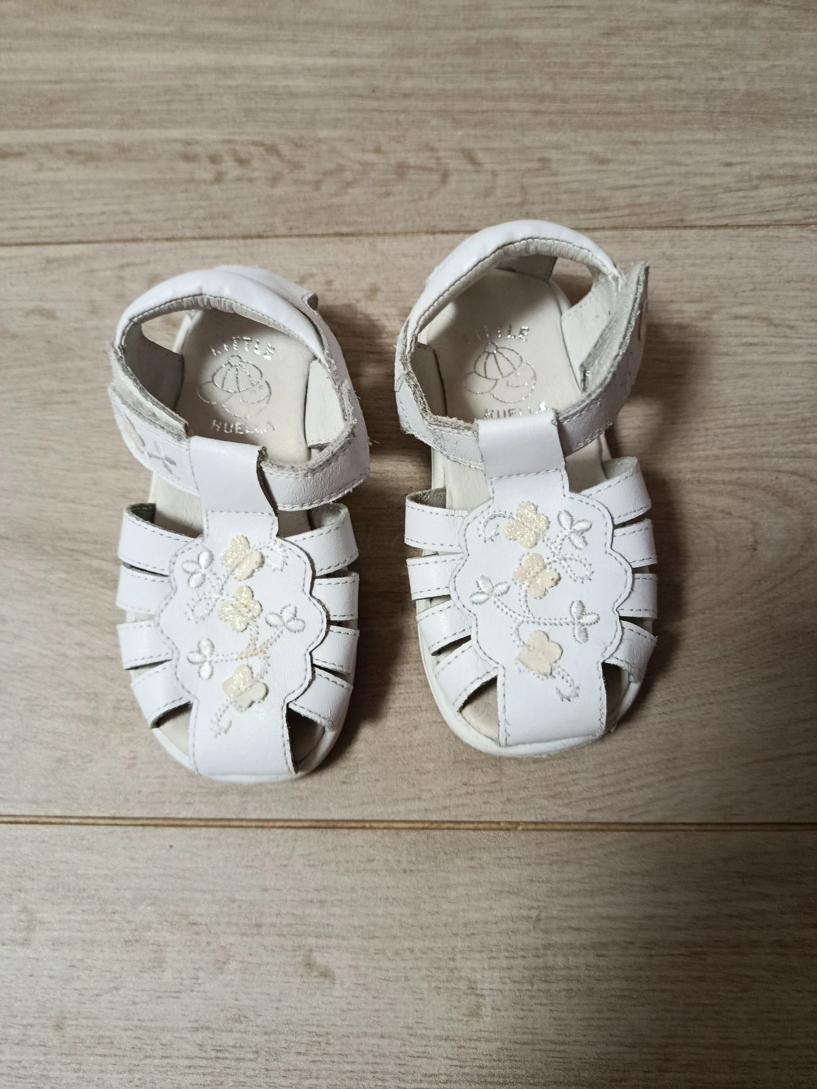Two pairs of Girls’ Sandals size 23 – photo 6